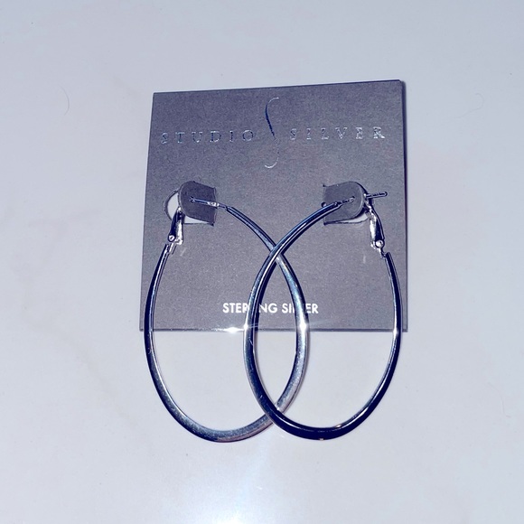 Silver Oval Hoops - Picture 1 of 2